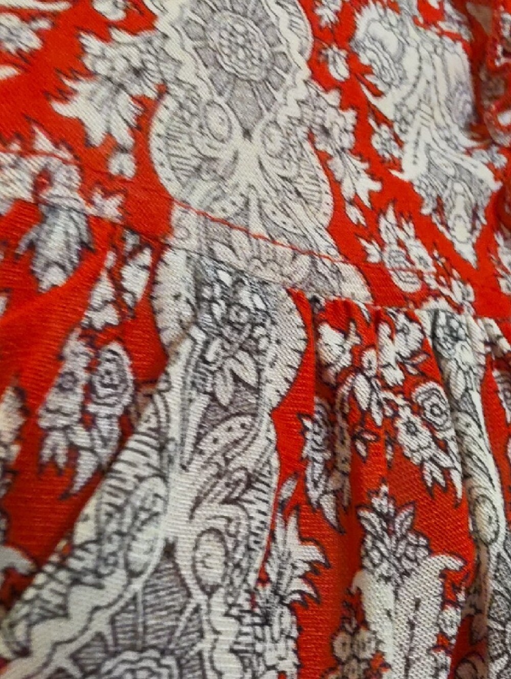 Red Printed Short-Sleeve Button-Front Peplum Blouse - Picture 11 of 11